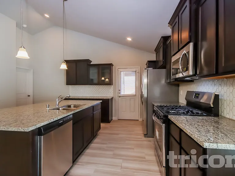 9838 Glen Brook Ln — Photo 7