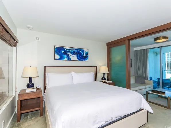 2139 Kuhio Ave #1408, Honolulu, HI 96815