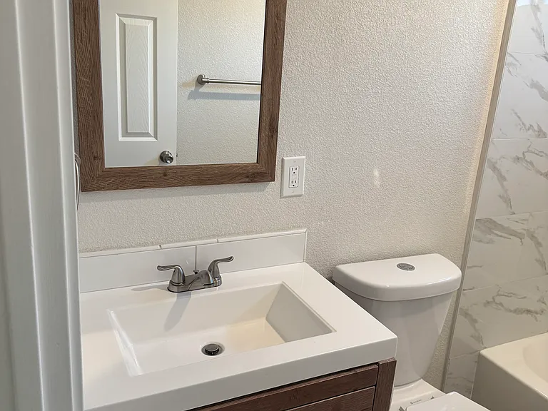 922 N Martin St #2 — Photo 7