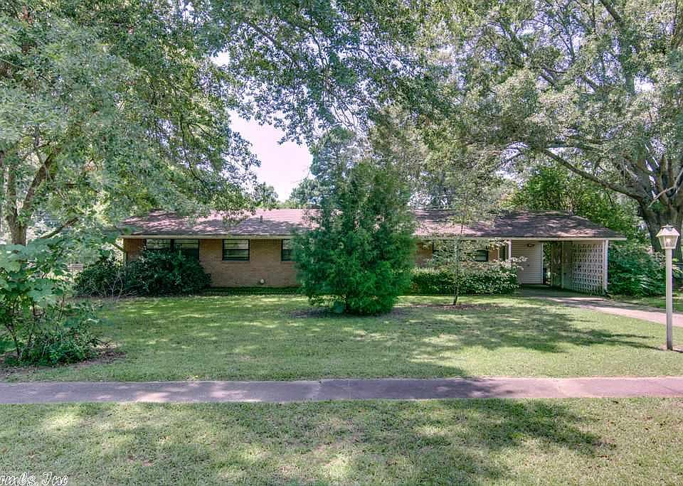 1st image of 104 Redwood Dr
