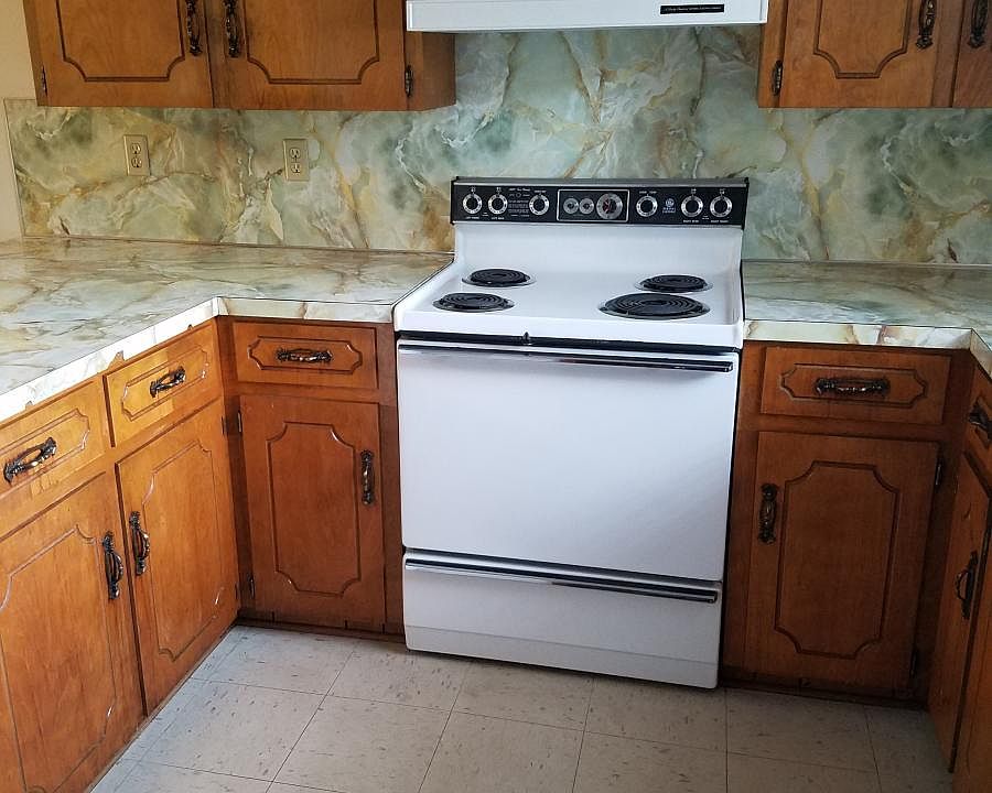 Full sized appliances