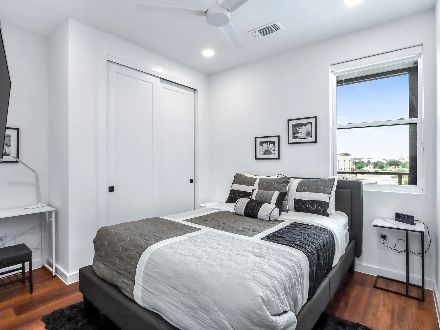 1 bed, $1,950 — Photo 2
