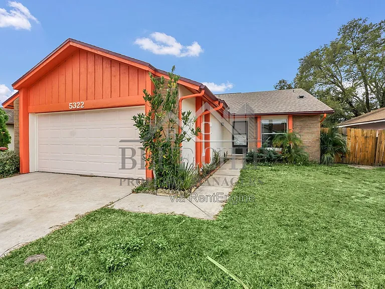 5322 Jade St — Photo 3