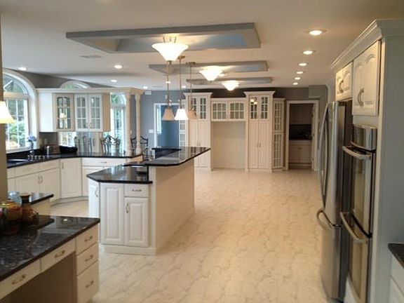 4th image of 1 Westfield Dr