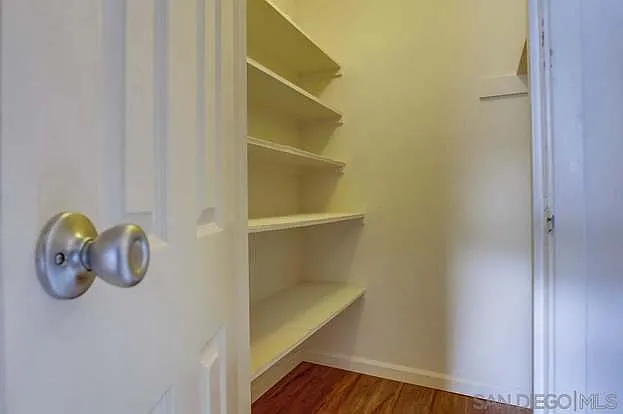 1645 Emerald St #1L — Photo 12