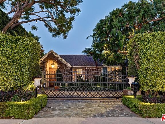 2nd image of 602 N Foothill Rd