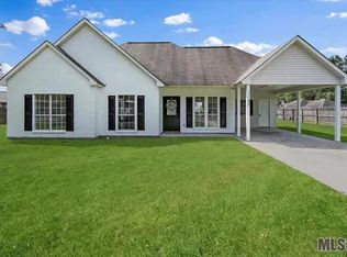 1103 S Arceneaux Ave, Gonzales, LA 70737