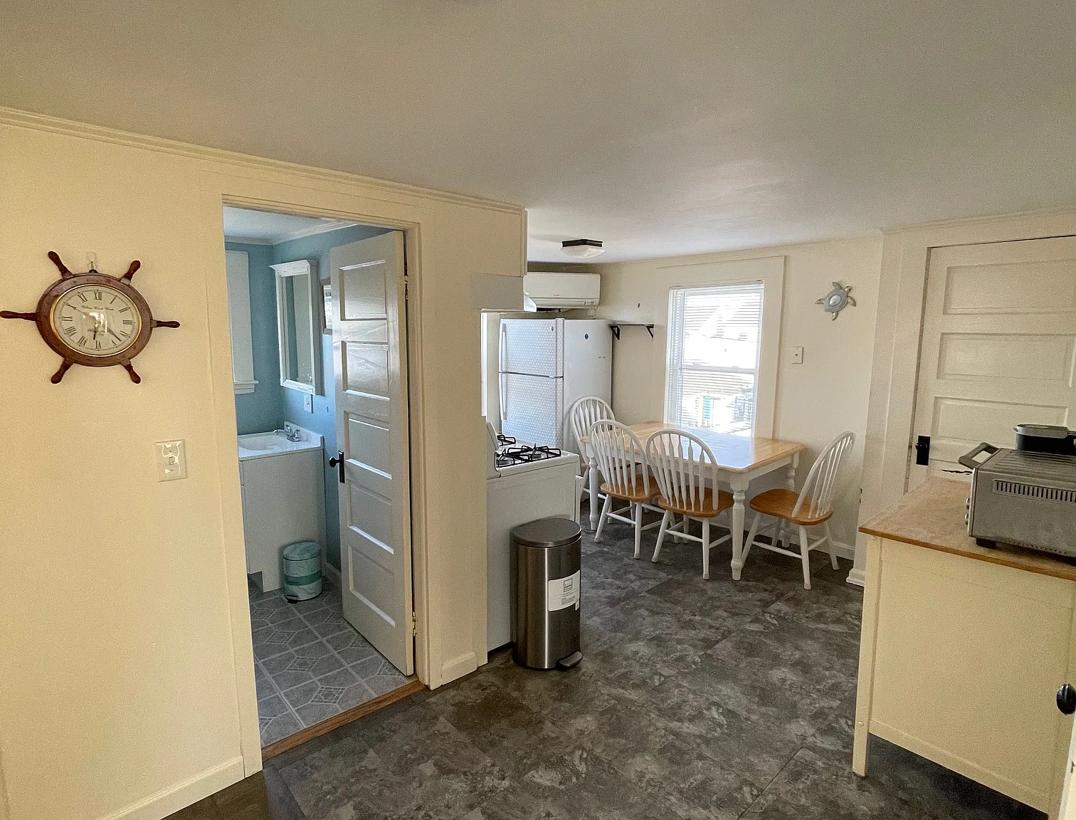 2 bed, 750 sqft, $1,900 — Photo 4