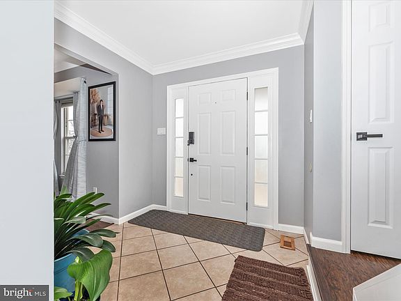 2nd image of 58 Fox Rock Dr