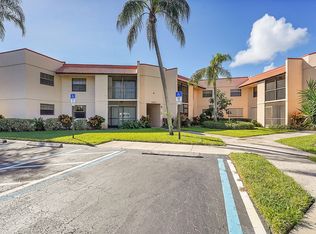 2013 NE Collins Cir APT 4-10, Jensen Beach, FL 34957