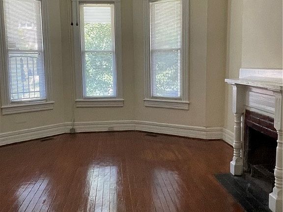 3rd image of 1205 N 23rd St #1