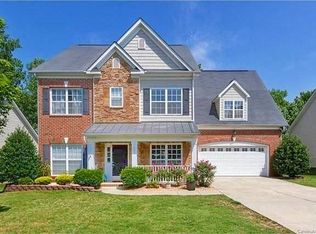 653 Ravenglass Dr, Fort Mill, SC 29715