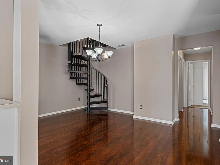312 Riverbirch Cir #802 — Photo 20