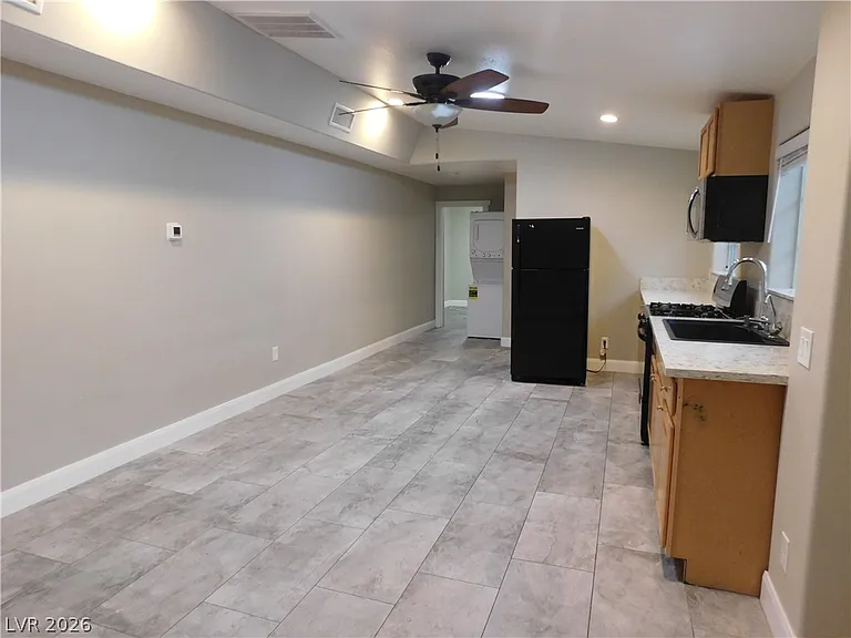 5509 Rock Creek Ln #1 — Photo 4