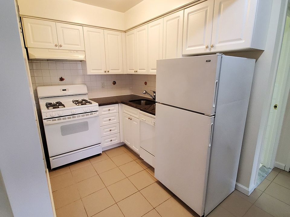 1st image of 25-34 27th St #4F