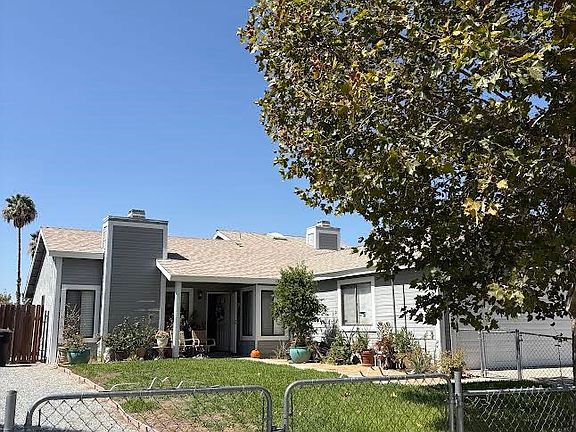 2nd image of 1778 The Willows Rd