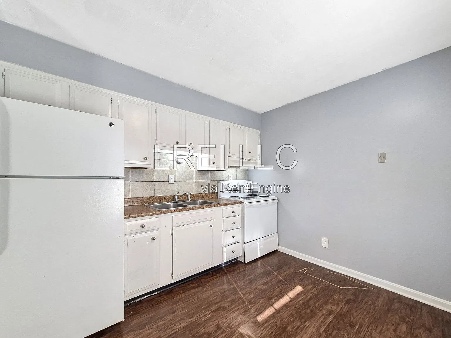2 bed, 1.0 bath, 636 sqft, $950 — Photo 4