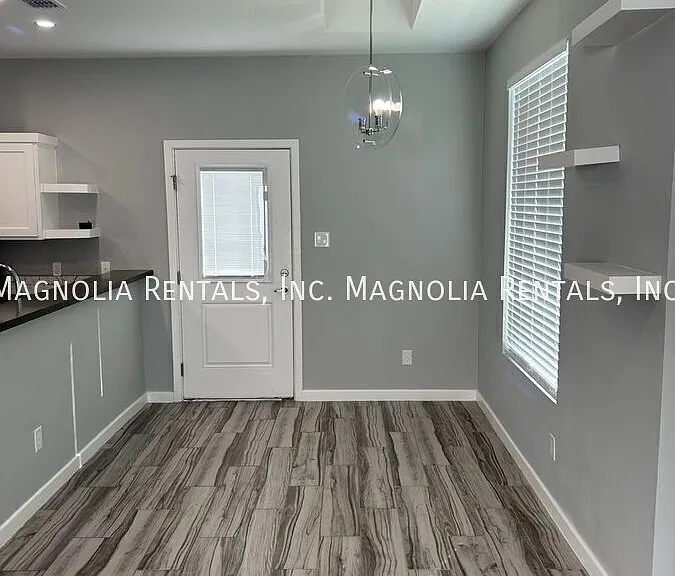 217 Rafael Dr #4 — Photo 2
