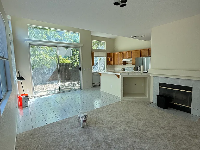 282 Oak Briar Ct — Photo 35