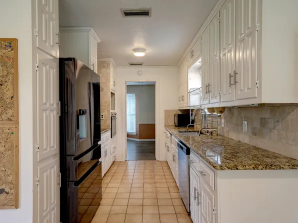 2102 Apollo Rd, Richardson, TX 75081