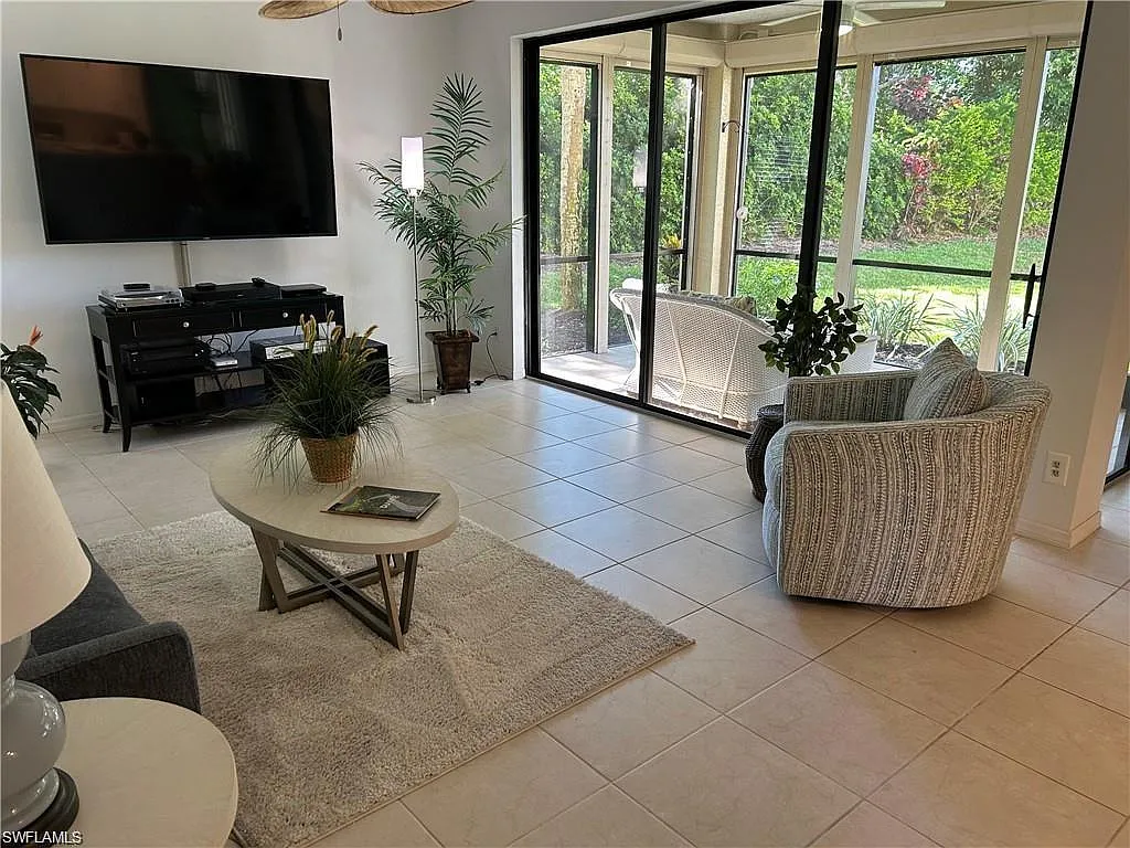 2 bed, 2.0 bath, 1676 sqft, $10,000 — Photo 4