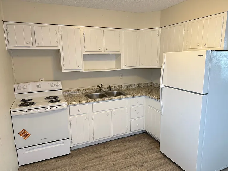 3419 Willow Rd — Photo 8