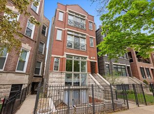 3233 N Racine Ave #3, Chicago, IL 60657