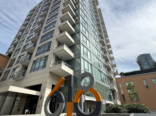 618 Carnarvon St #2201, New Westminster, BC V3M 0N9