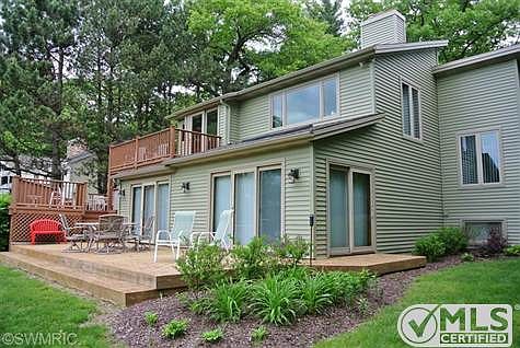 1st image of 834 Hazelwood Dr