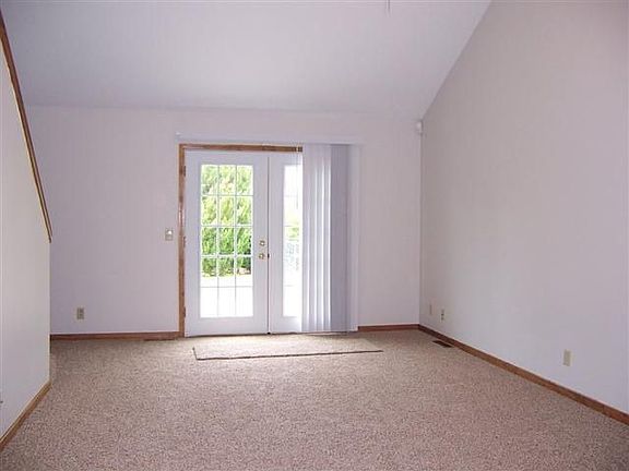 3rd image of 732 Faith Dr
