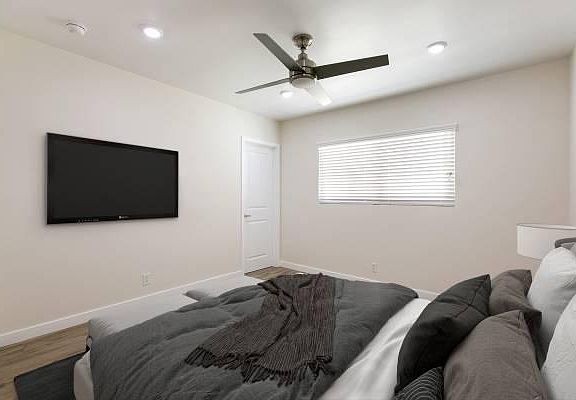 2nd image of 336 S Norton Ave #205