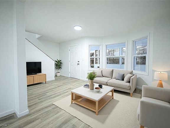4th image of 3433 W 94th St