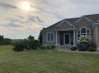 439 Twin Bay Trl, Willard, OH 44890