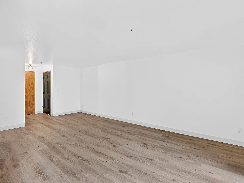 Cascadian East Apartments