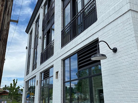 3rd image of 215 Columbia St NW #219