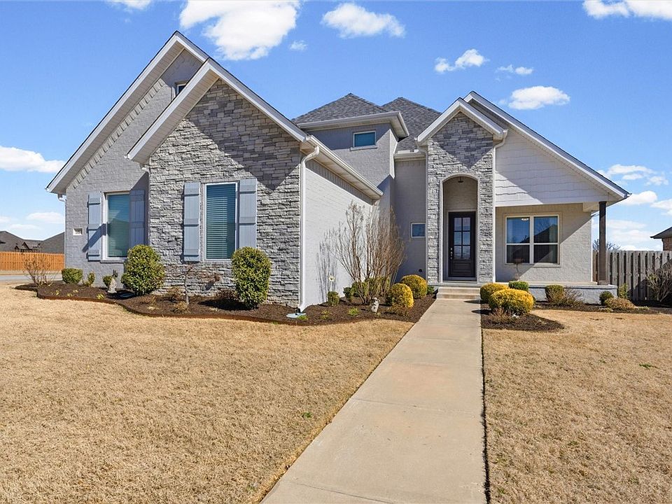 1st image of 664 Malbec Rd