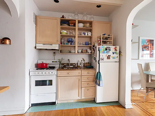 Sold by Sotheby's International Realty | media 15