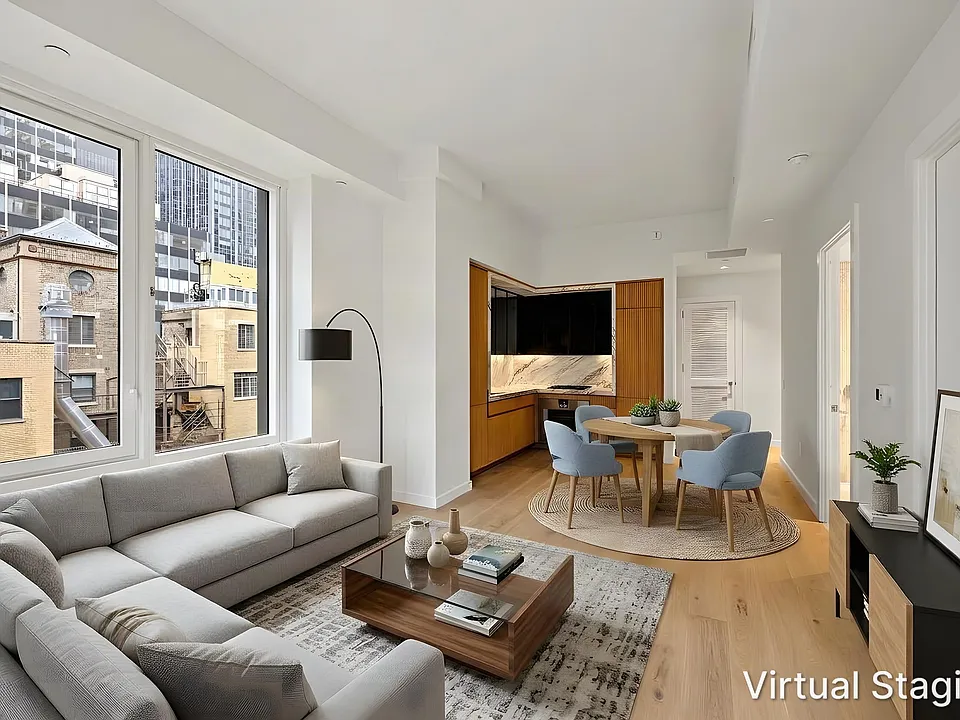 135 E 47th St #18G