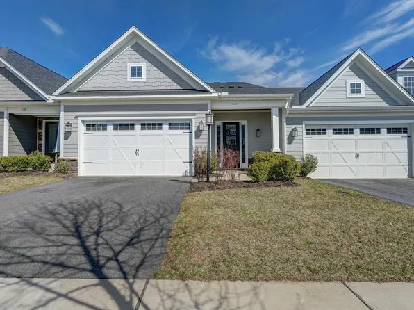 821 Heathfield Ln, Crozet, VA 22932