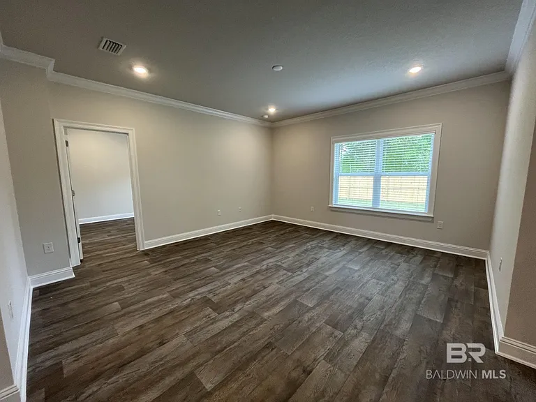 14836 Dayton Cir — Photo 10