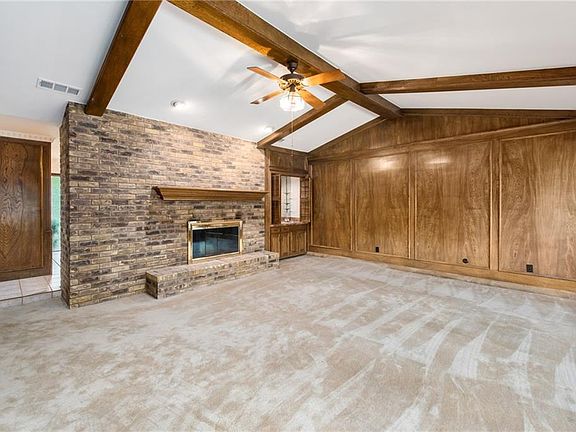 2nd image of 4601 Maywood Dr