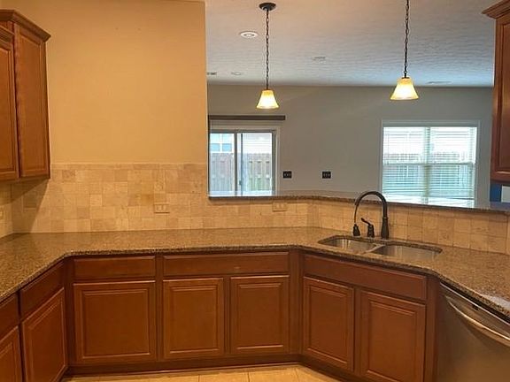 4th image of 6074 Townes Way