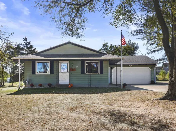 3929 West Cemetery Road, Janesville, WI 53548