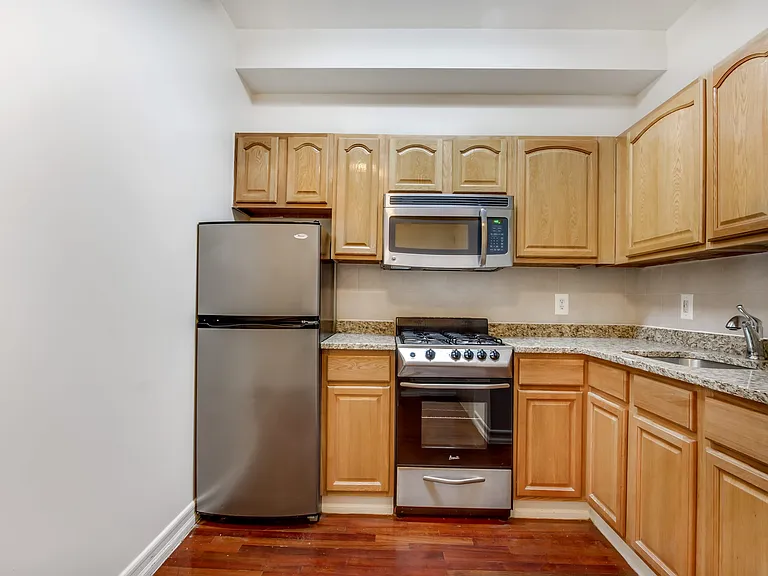276 W 119th St #4C — Photo 3