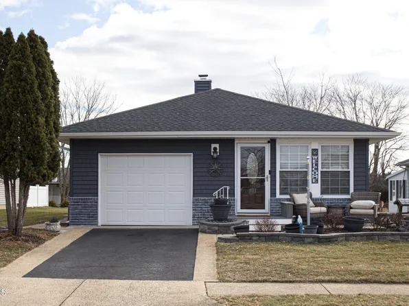 18 Roman Street, Toms River, NJ 08757