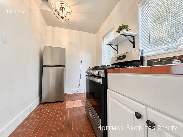 407 S Coronado St #1 — Photo 4