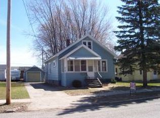 708 Maiden Ln, Shawano, WI 54166