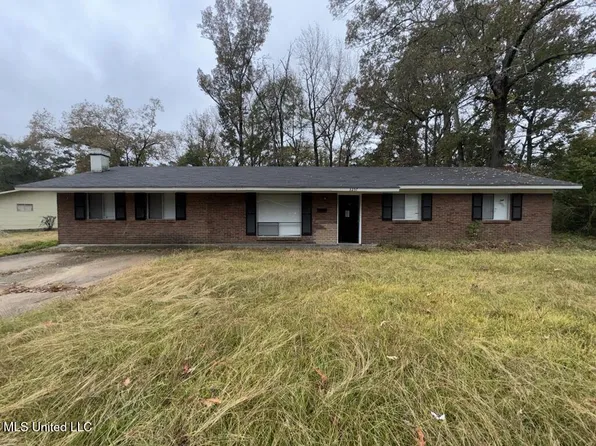 3257 Woodview Dr, Jackson, MS 39212