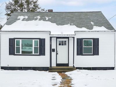 38 Tyrone St, Springfield, MA, 01104