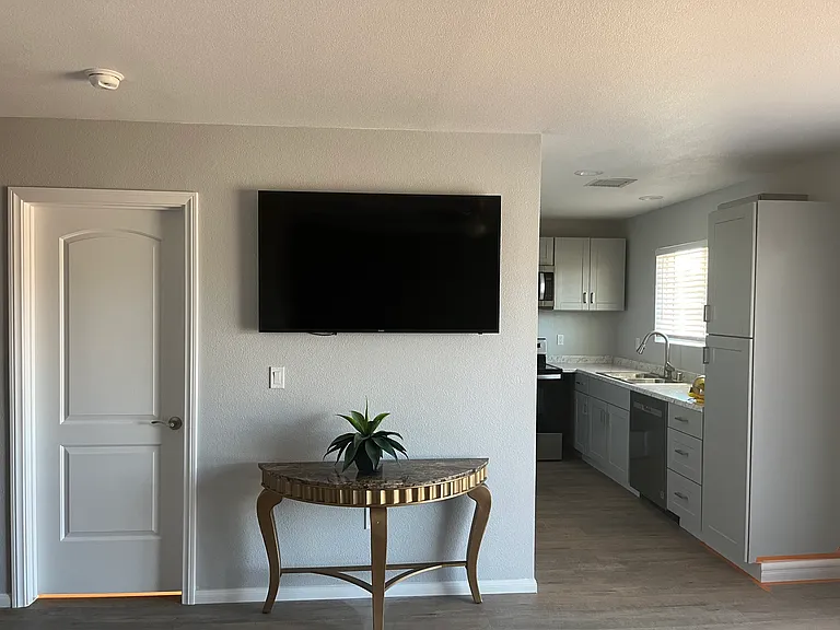 12327 Farmington St #2A — Photo 3